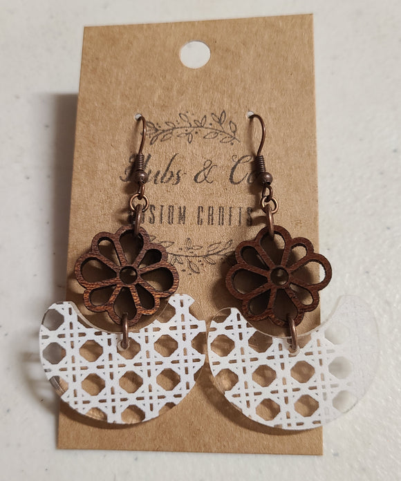 handmade lattice work earring
