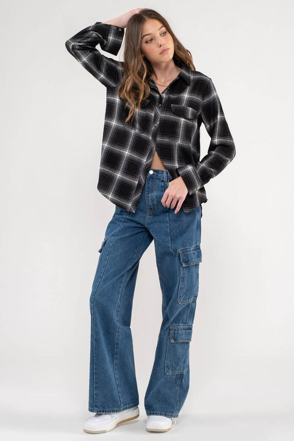 COLLARED PLAID LONG SLEEVE WOVEN TOP