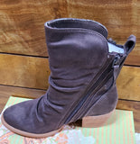 gypsy jazz- desiree boot taupe (chocolate color)