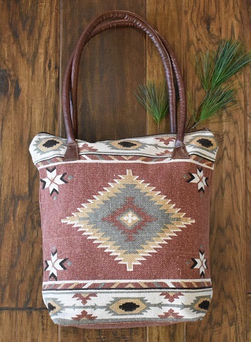 Clay mountain tote